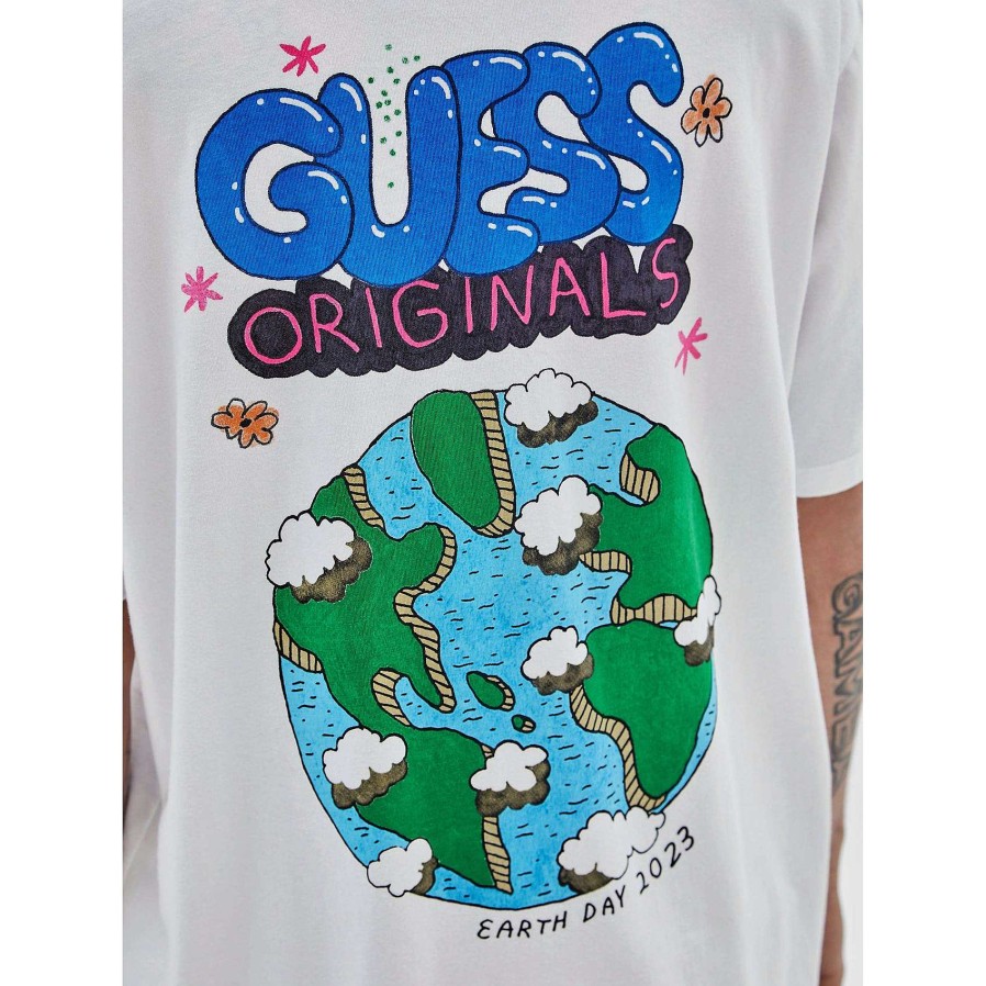 Guess Maglietta Go Earth Day Planet Bianco Puro Wholesale